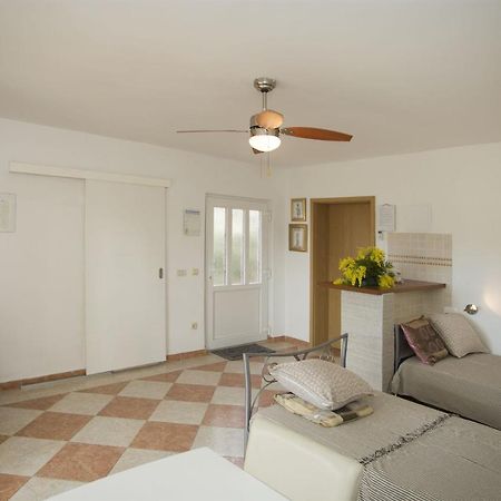 Apartments Gudelj トロギール エクステリア 写真