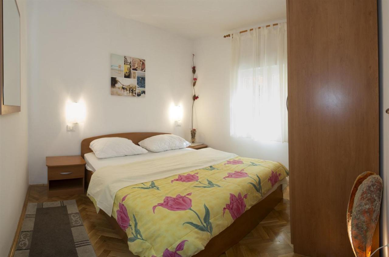 Apartments Gudelj トロギール エクステリア 写真