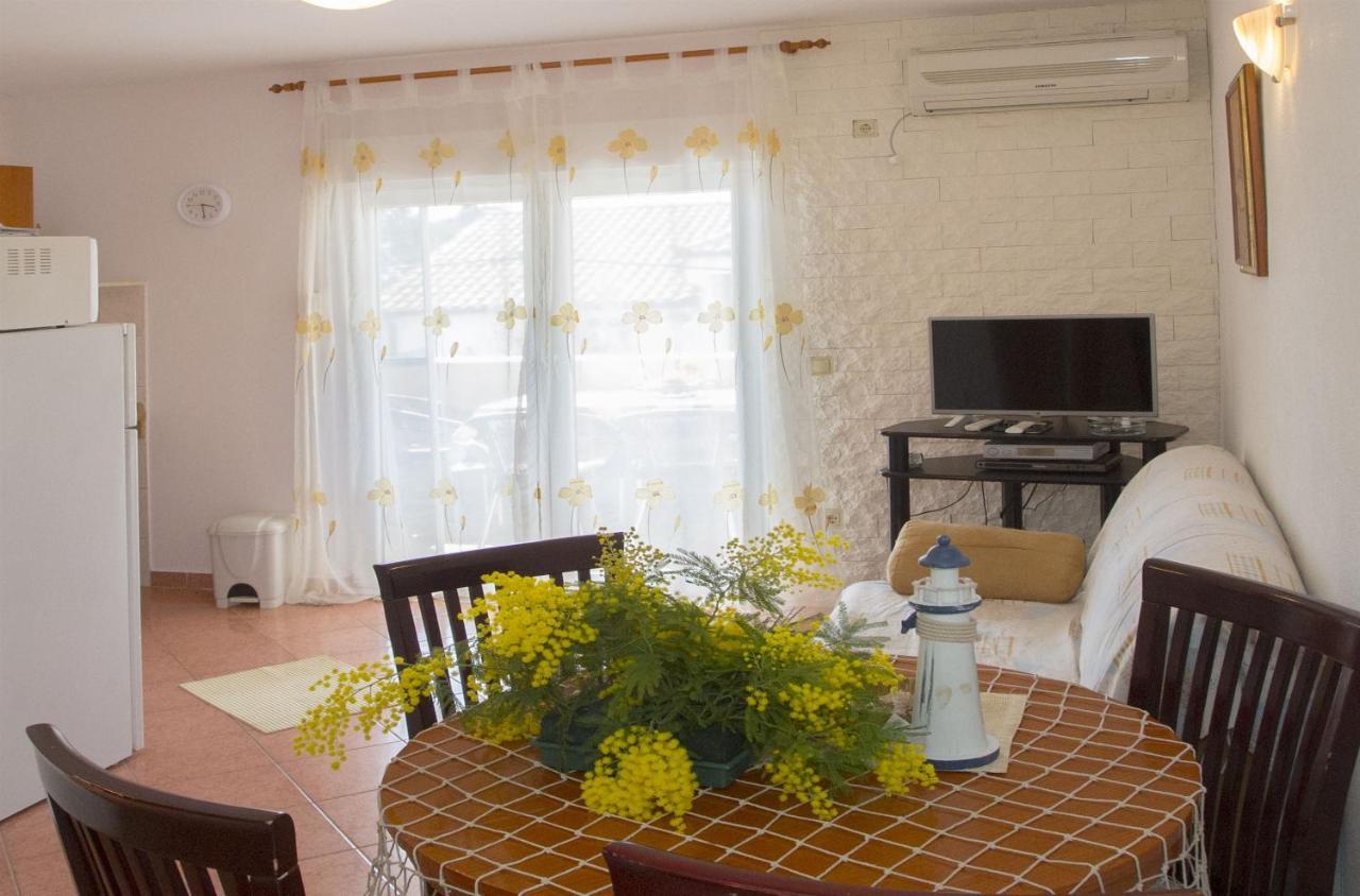 Apartments Gudelj トロギール エクステリア 写真