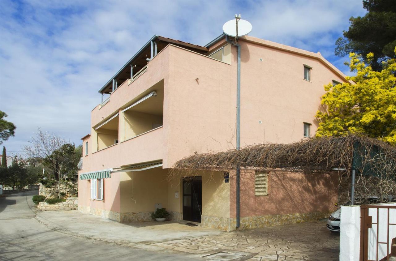 Apartments Gudelj トロギール エクステリア 写真