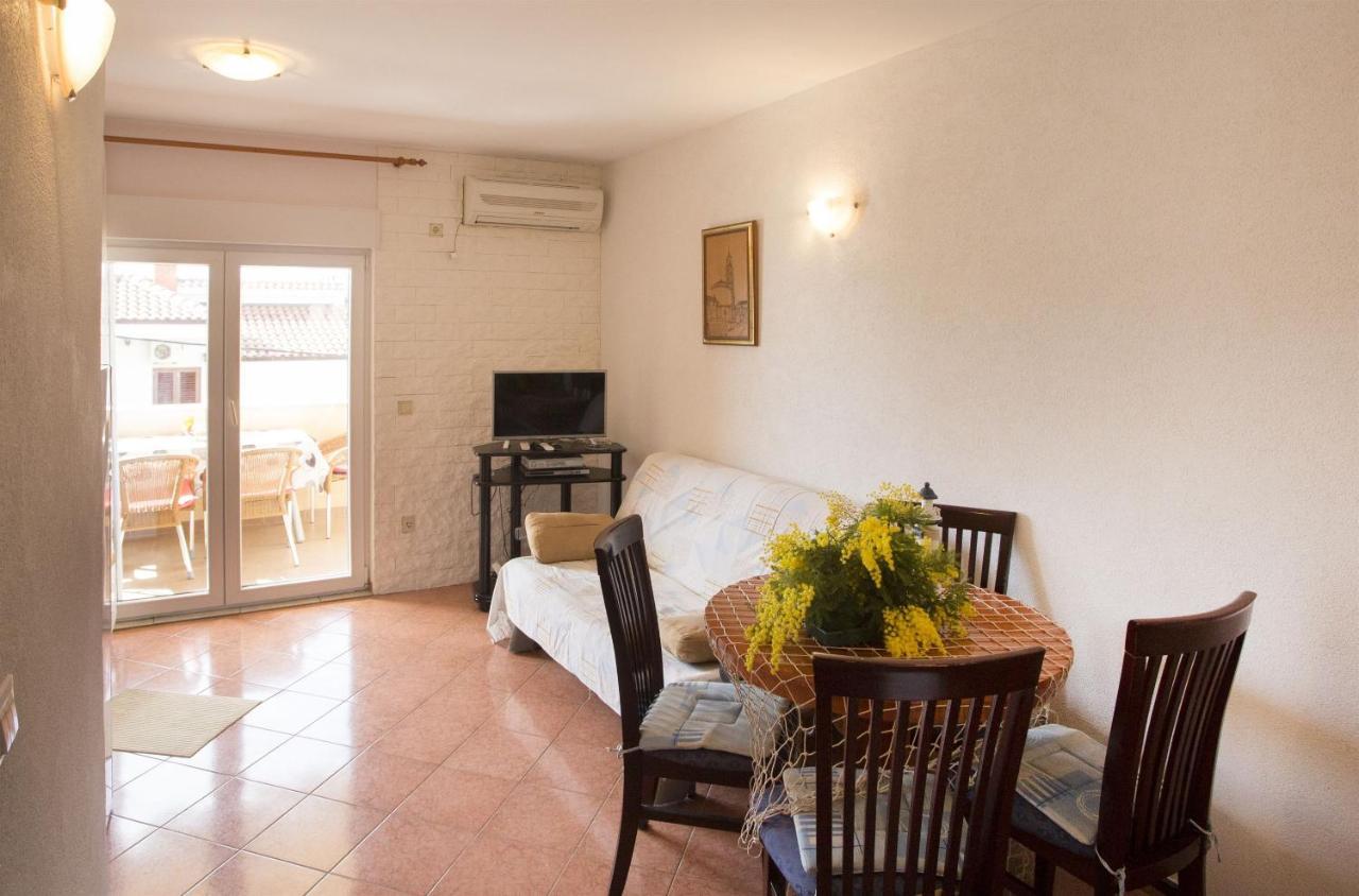 Apartments Gudelj トロギール エクステリア 写真
